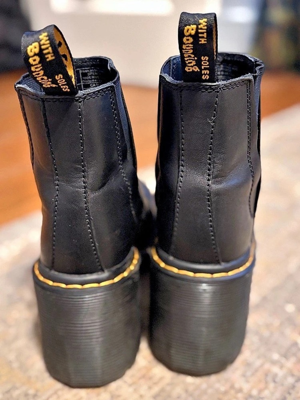 Dr. Martens Spence Leather Flared Heel Chelsea Boots Black - Picture 4 of 11